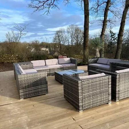 Avec Piscine En Baie Mont St Michel Dans Un Parc Arbore Villa *