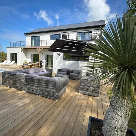 Villa Avec Piscine En Baie Mont St Michel Dans Un Parc Arbore *